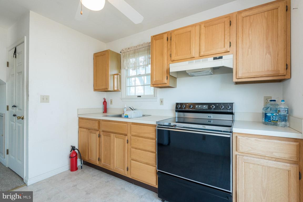 916 Long Point Road Grasonville, MD 21638 - Photo 22 of 27 Upper Level Apt Kitchen, View 1
