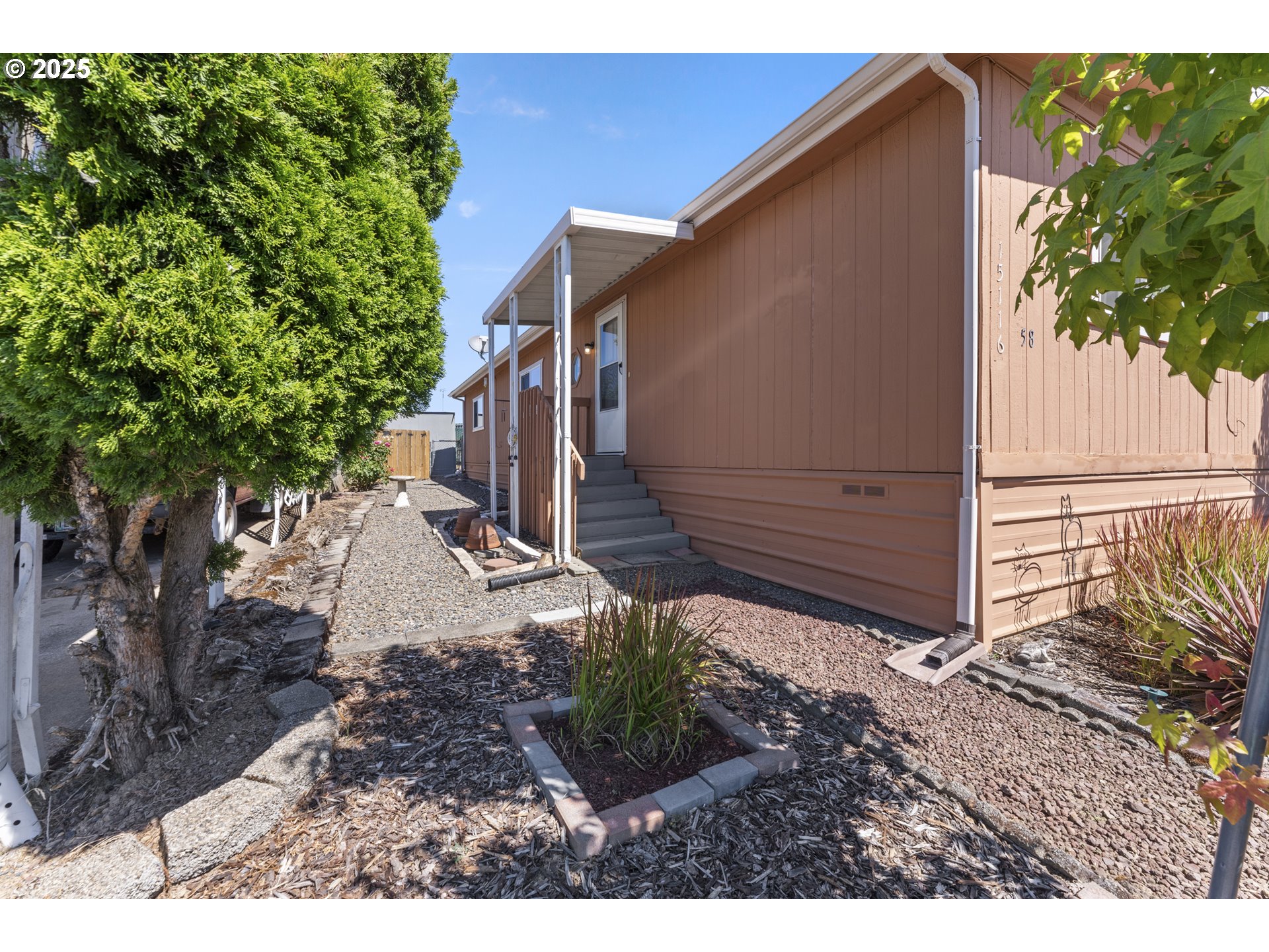 15116 Southeast 122nd Avenue, Unit 58 Clackamas, OR 97015 - Photo 3 of 36