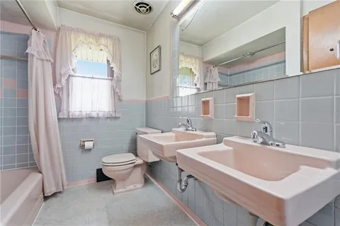 $284,900 | 505 Fannie St Extension, McDonald, PA 15057