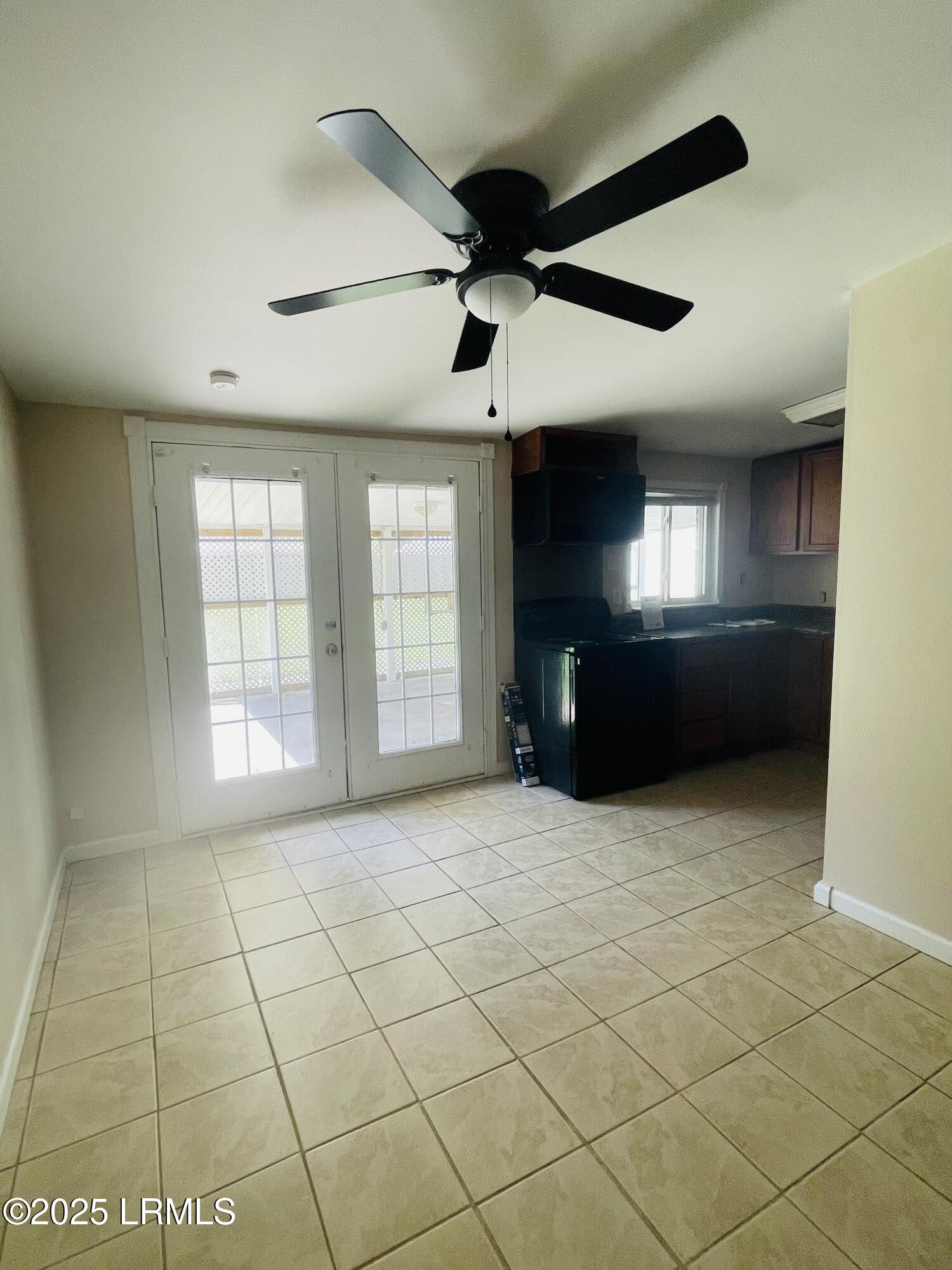 3005 Shell Point Road Beaufort, SC 29906 - Photo 8 of 16 IMG_8314