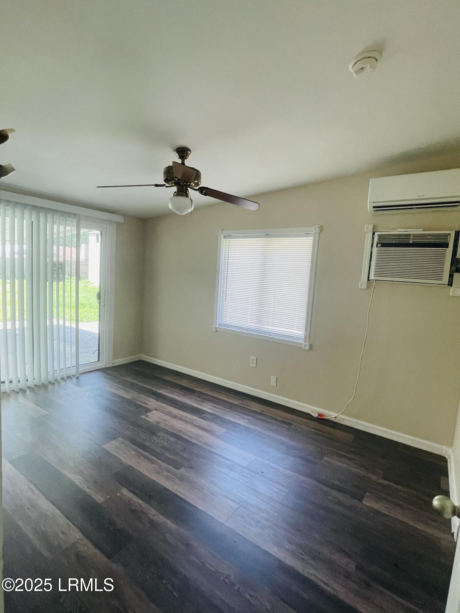 3005 Shell Point Road Beaufort, SC 29906 - Photo 10 of 16 IMG_8318