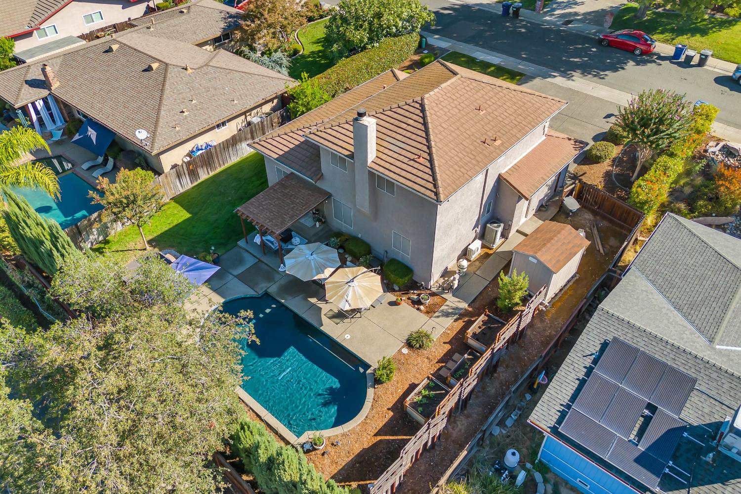 6113 Kifisia Way Fair Oaks, CA 95628 - Photo 64 of 67 an aerial view of a house with a yard