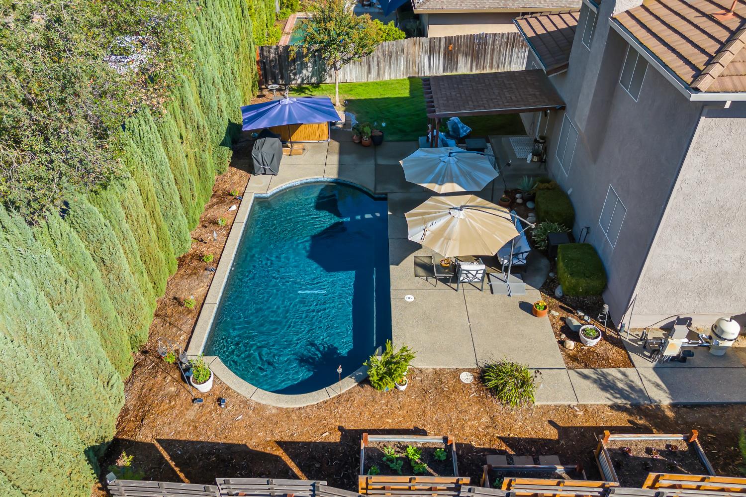6113 Kifisia Way Fair Oaks, CA 95628 - Photo 65 of 67 an aerial view of a house with table and chairs