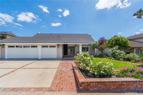 $1,489,000 | 938 Oakcrest Avenue, Brea, CA 92821