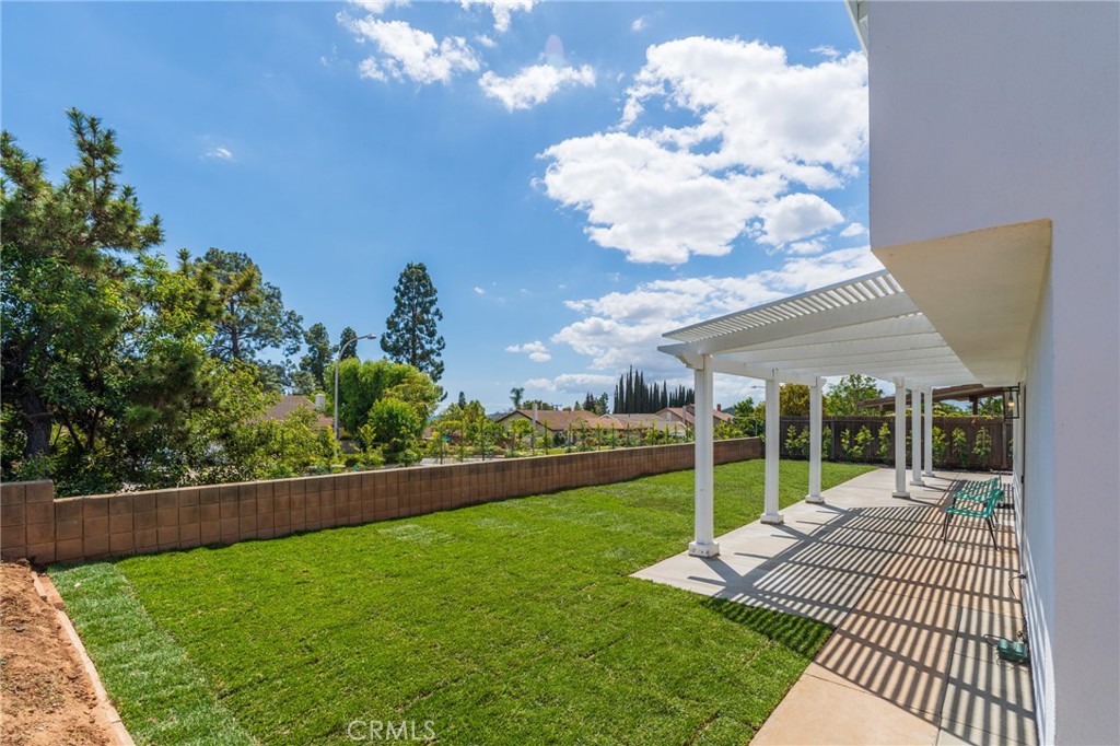 938 Oakcrest Avenue Brea, CA 92821 - Photo 29 of 37