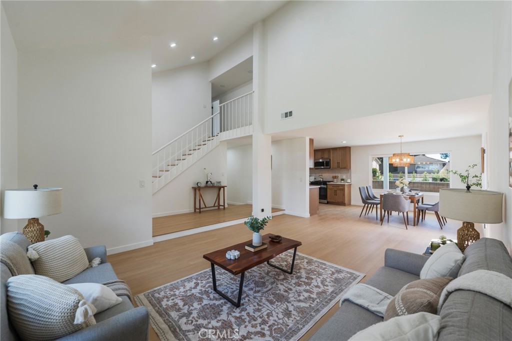 938 Oakcrest Avenue Brea, CA 92821 - Photo 4 of 37