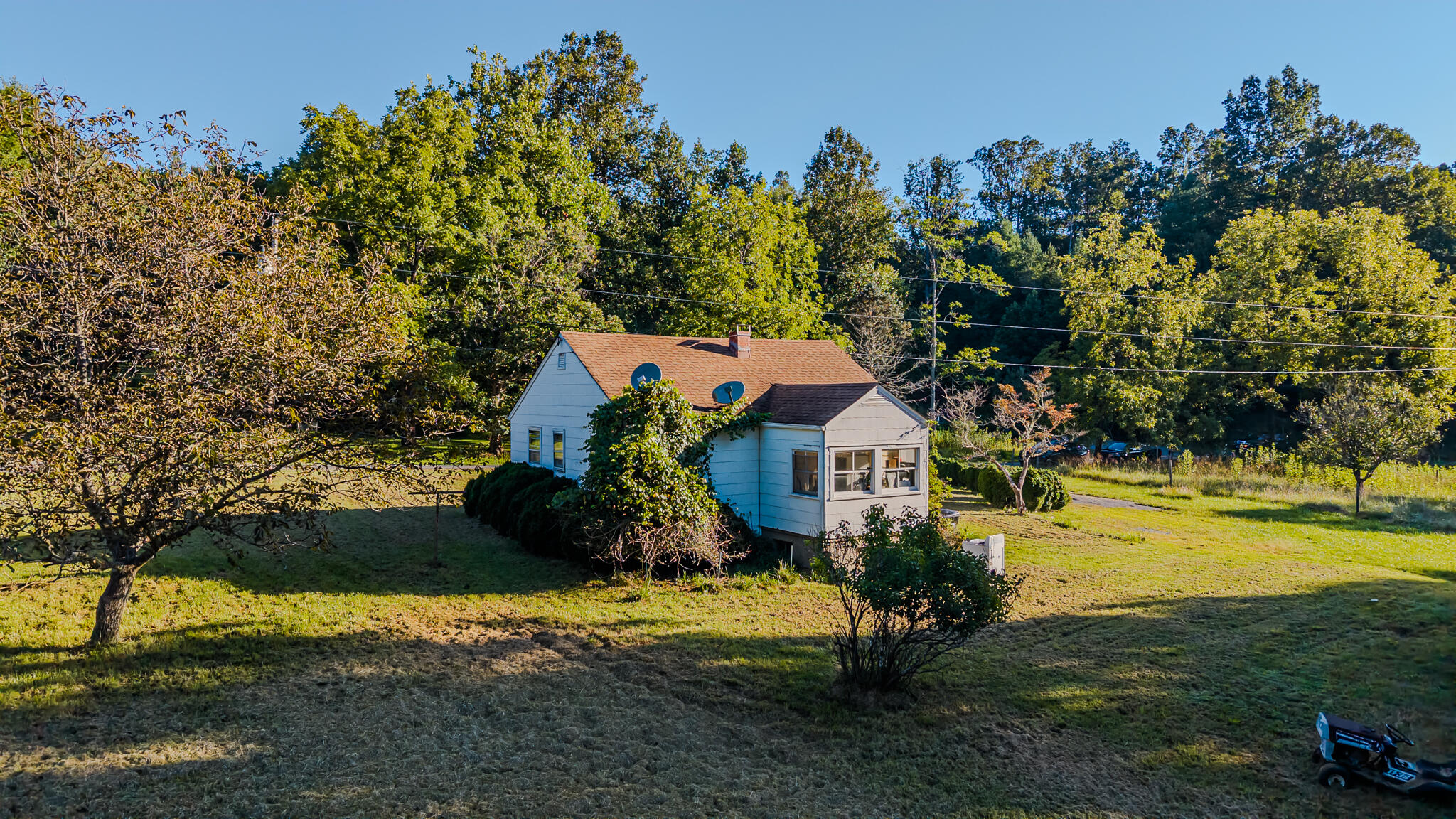 5502 Ridgelea Road Roanoke, VA 24018 - Photo 23 of 42 DJI_20250825082521_0266_D