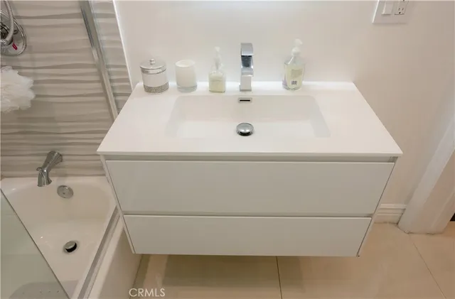 a view of a patio in backyard