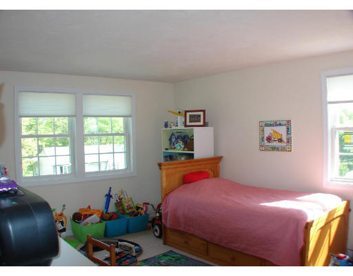 7 Maple Road Randolph, MA 02368 - Photo 8 of 11 Gallery Image 8