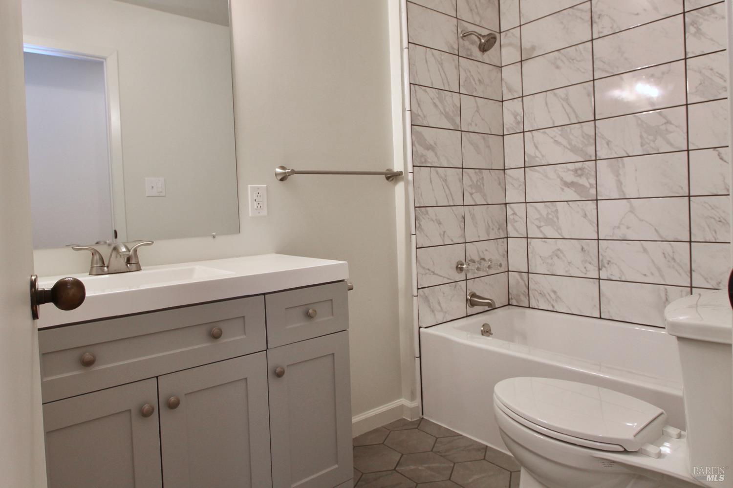 16160 Laughlin Road Guerneville, CA 95446 - Photo 32 of 48 Guest/Hall Bath