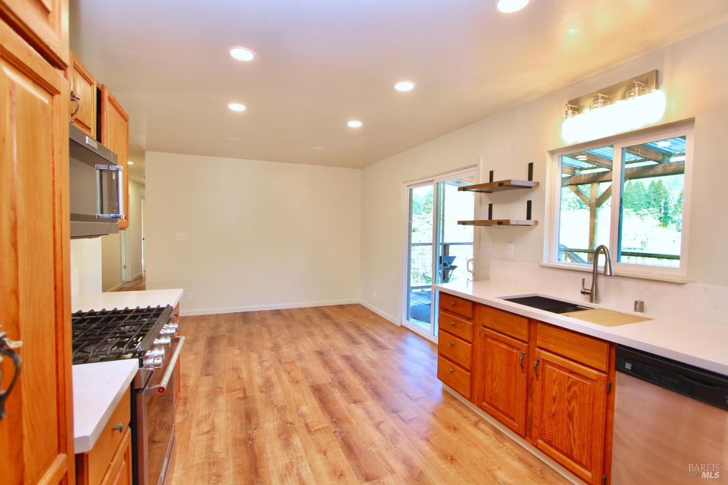 16160 Laughlin Road Guerneville, CA 95446 - Photo 8 of 48