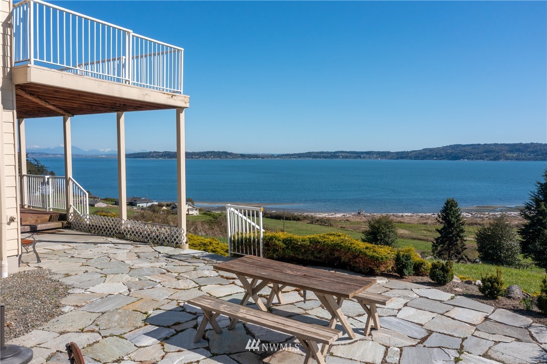 2364 Strawberry Point Road Oak Harbor, WA 98277 - Photo 2 of 39 Gallery Image 2