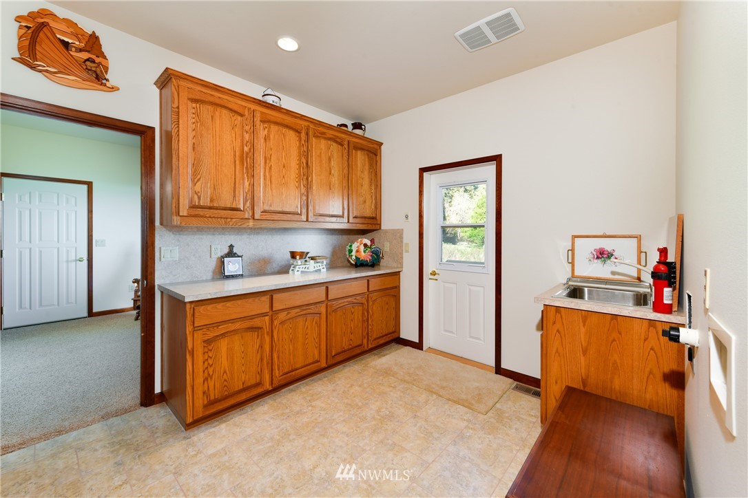 2364 Strawberry Point Road Oak Harbor, WA 98277 - Photo 23 of 39 Gallery Image 23