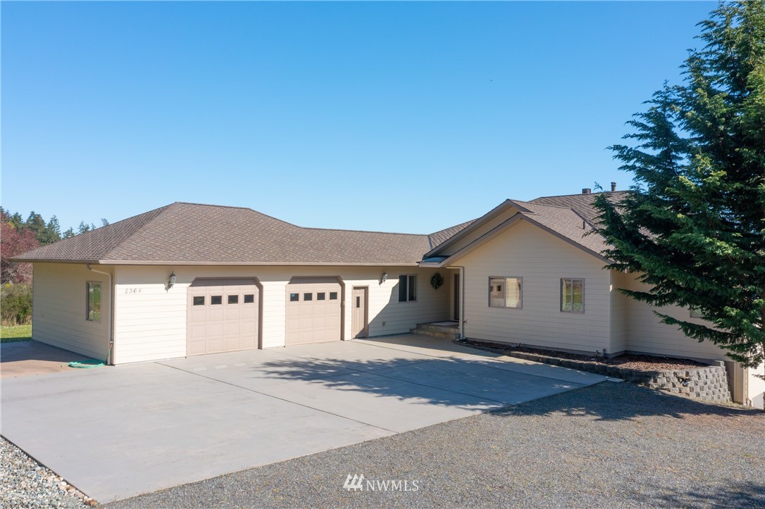 2364 Strawberry Point Road Oak Harbor, WA 98277 - Photo 33 of 39 Gallery Image 33