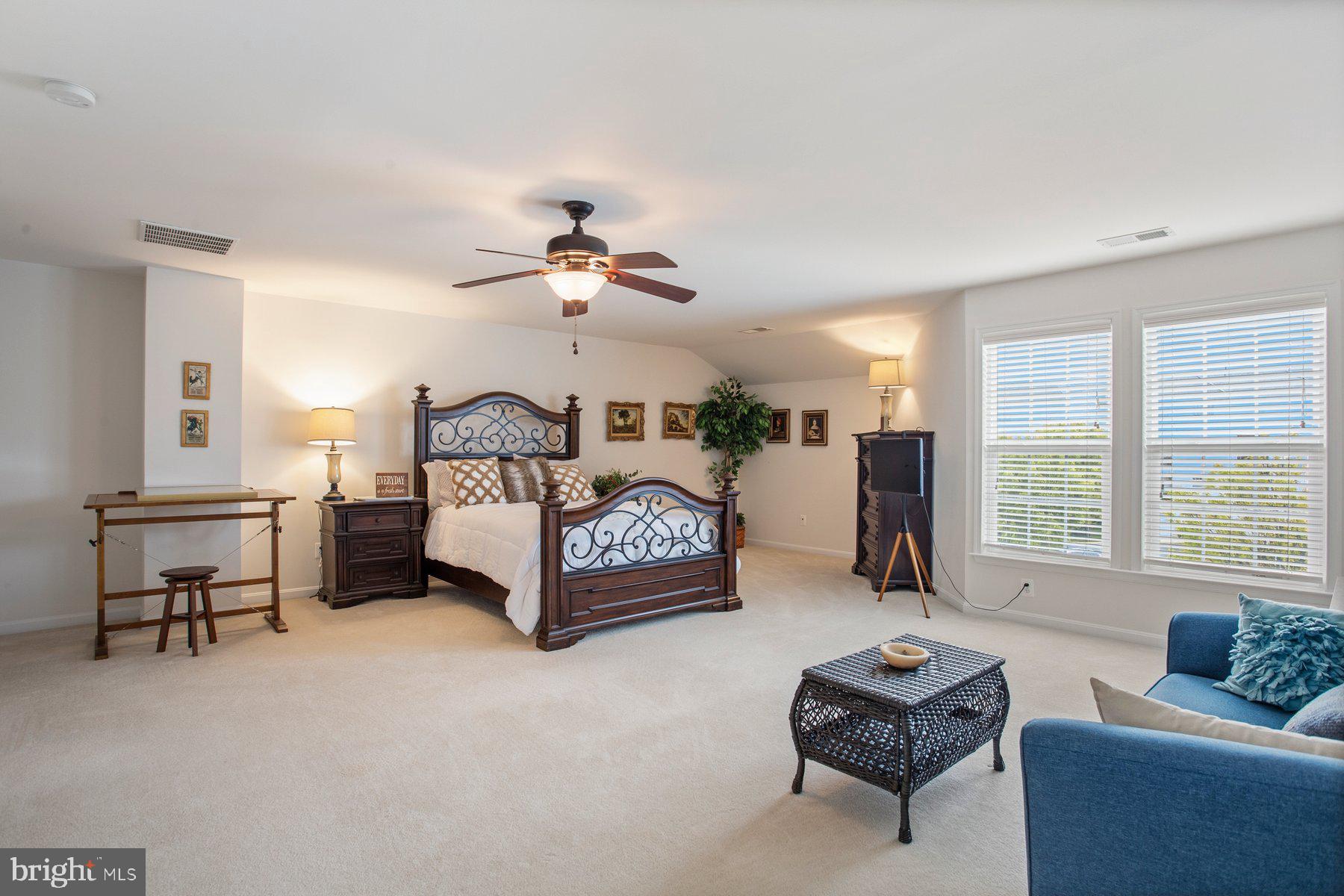 19466 Front Street Leesburg, VA 20176 - Photo 27 of 34 Spacious, serene bedroom retreat.