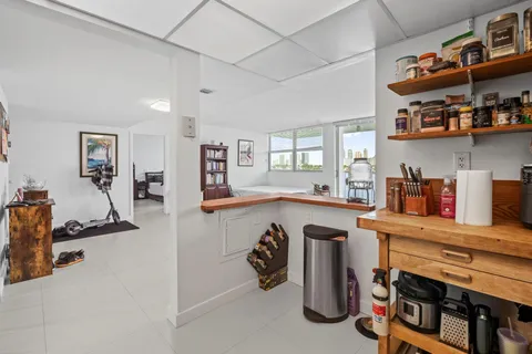 $420,000 | 16558 Northeast 26th Avenue, Unit 6C, North Miami Beach, FL 33160