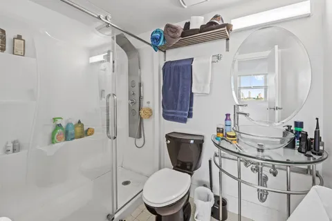 $420,000 | 16558 Northeast 26th Avenue, Unit 6C, North Miami Beach, FL 33160