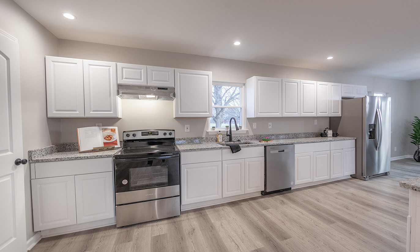 797 North Pendleton Avenue Pendleton, IN 46064 - Photo 4 of 27 Gallery Image 4