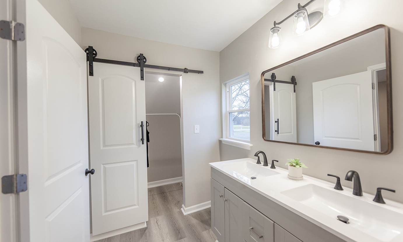 797 North Pendleton Avenue Pendleton, IN 46064 - Photo 8 of 27 Gallery Image 8