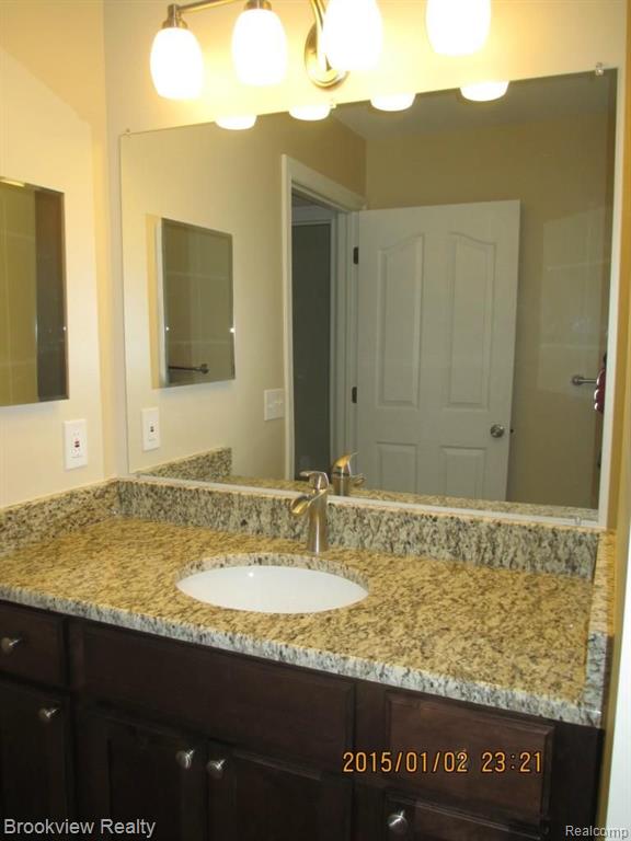 2564 Emmons Avenue Rochester Hills, MI 48307 - Photo 6 of 20