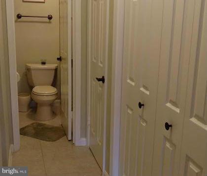 11286 Harbor Court, Unit 11286 Reston, VA 20191 - Photo 20 of 27 a bathroom with a toilet and a shower
