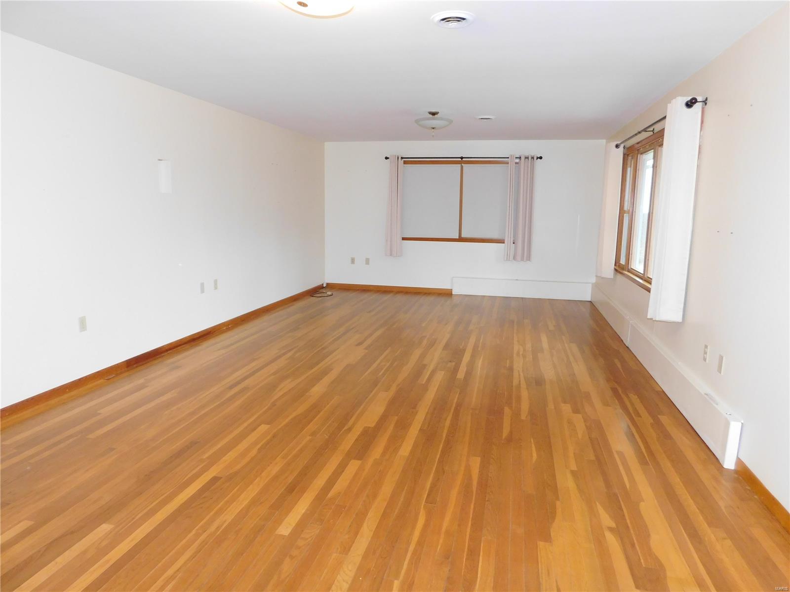 530 West Kinkead Road Hillsboro, IL 62049 - Photo 14 of 27 Gallery Image 14