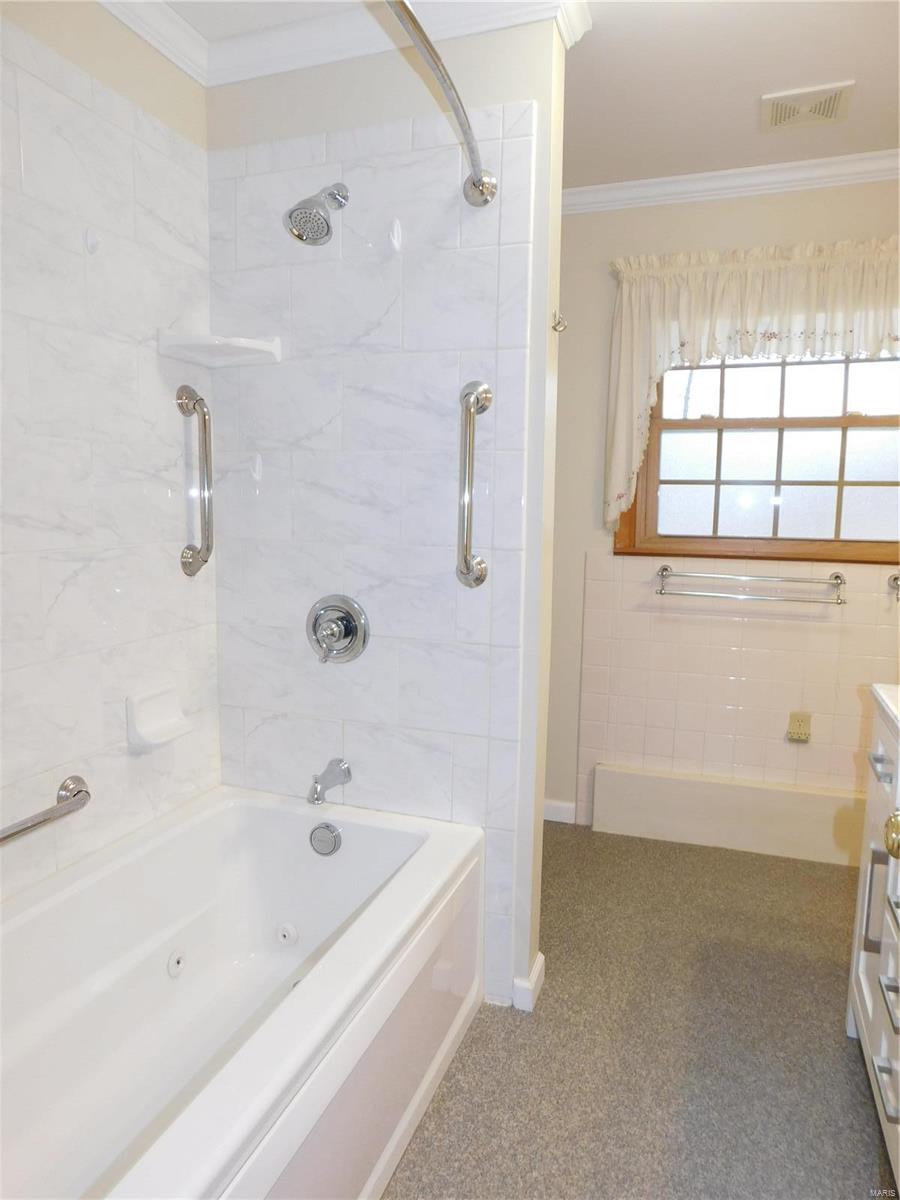 530 West Kinkead Road Hillsboro, IL 62049 - Photo 16 of 27 Gallery Image 16