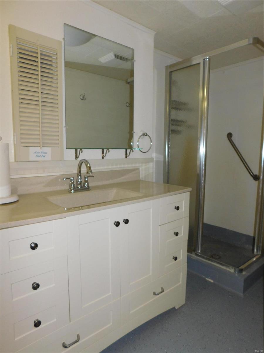 530 West Kinkead Road Hillsboro, IL 62049 - Photo 18 of 27 Gallery Image 18