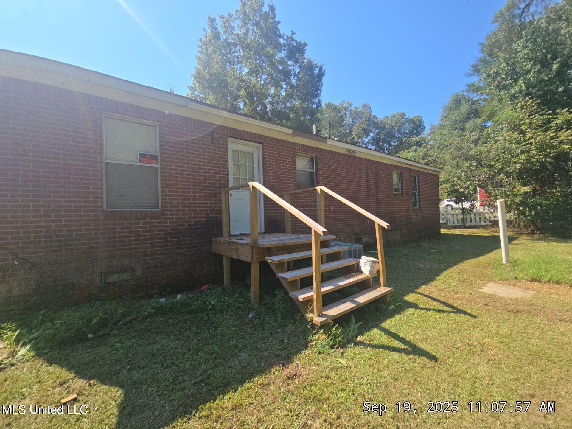 410 Countryside Road Vicksburg, MS 39180 - Photo 3 of 15 01997382-c1ed-700d-ae8c-66c33f77c36a