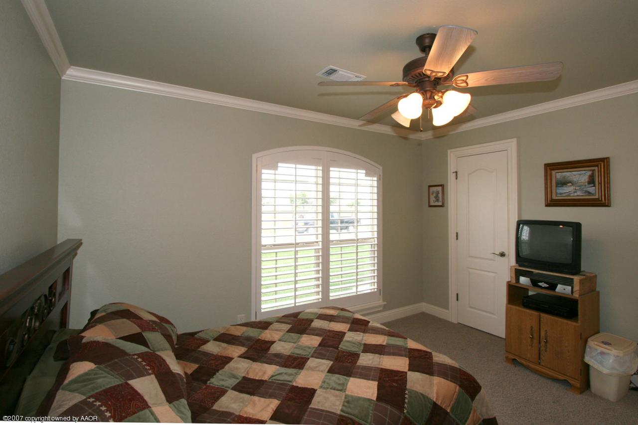4901 Bushland Road Amarillo, TX 79119 - Photo 8 of 17 Bedroom 3