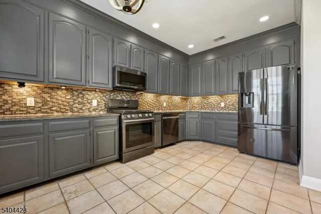 $4,750 | 52 Wildflower Lane, Unit 52, Morristown, NJ 07960