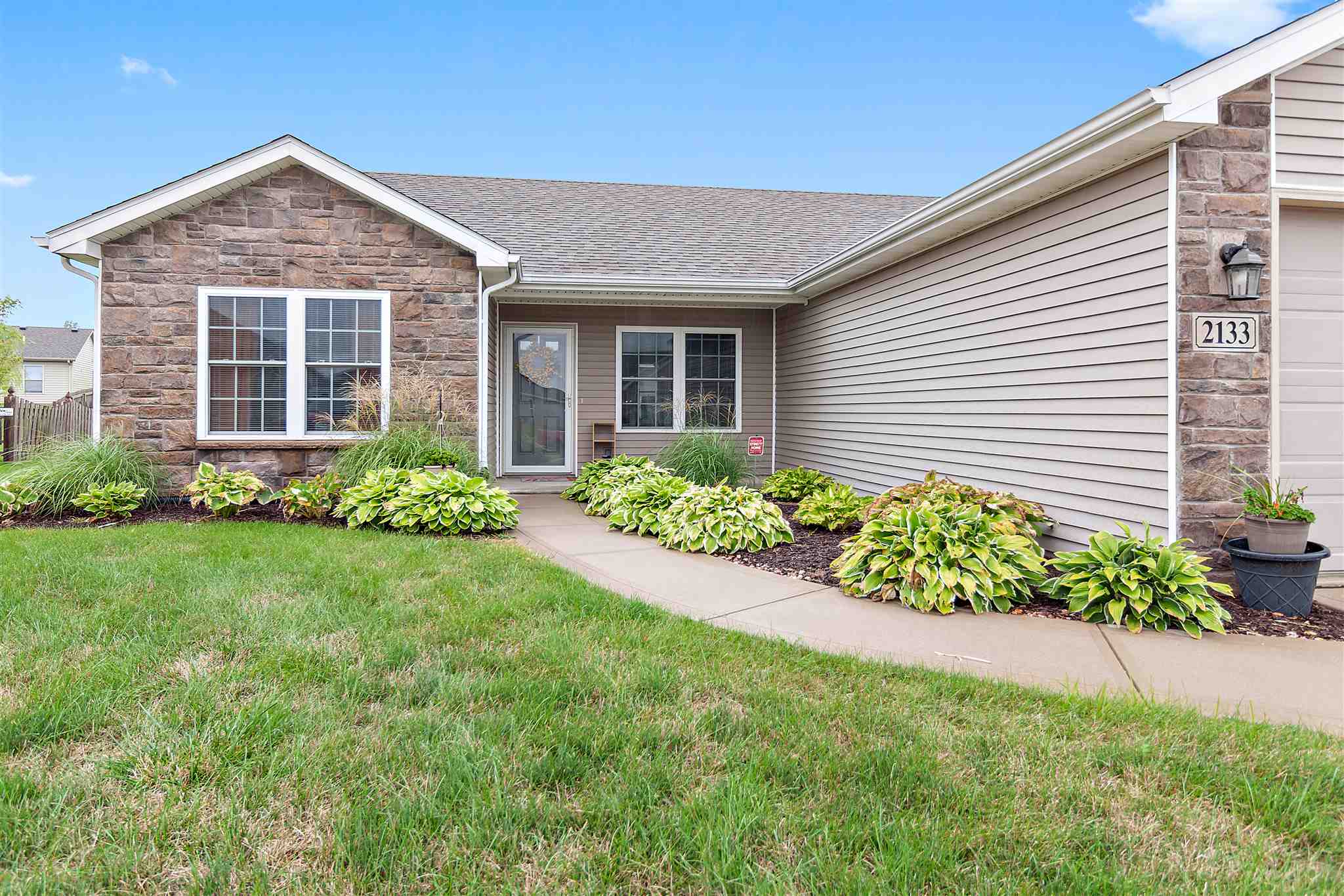 2133 Cedar Ridge Cove Fort Wayne, IN 46818 - Photo 2 of 30 Gallery Image 2