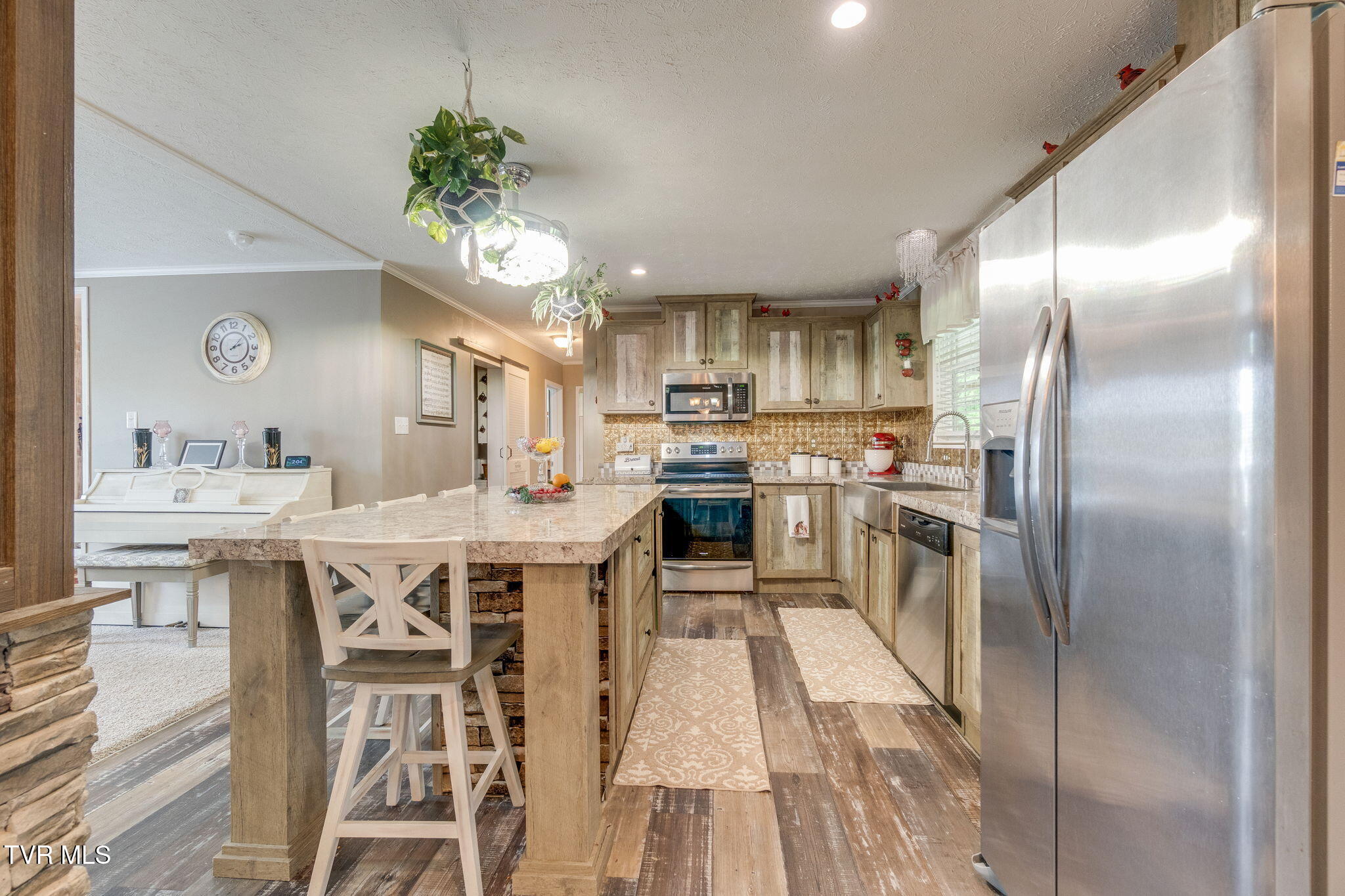 18378 Buffalo Pond Road Bristol, VA 24202 - Photo 11 of 50 012