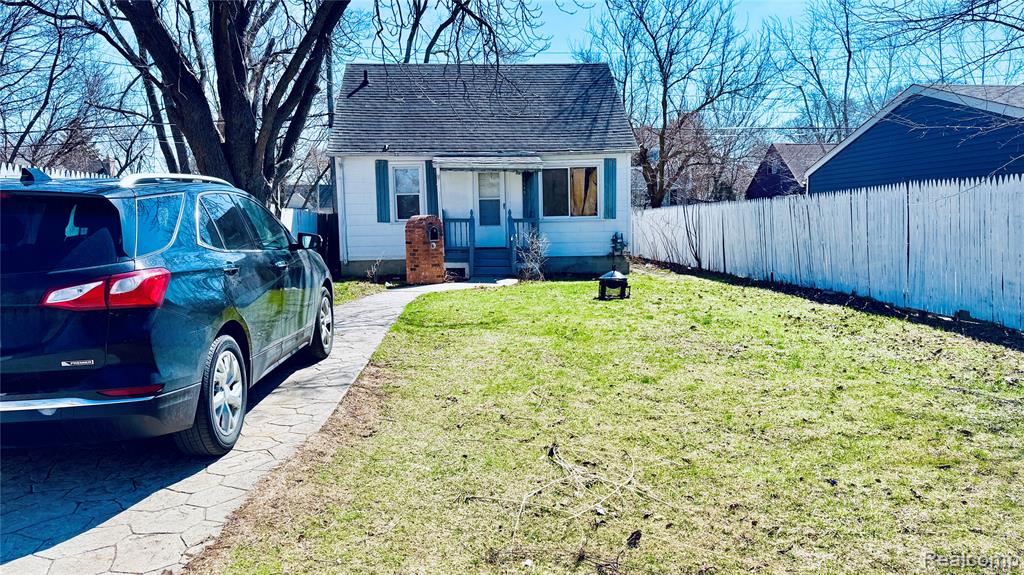 7540 Prospect Avenue Warren, MI 48091 - Photo 1 of 11