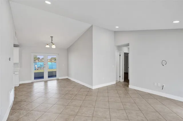 $3,600 | 9431 Northwest 10th Street, Pembroke Pines, FL 33024