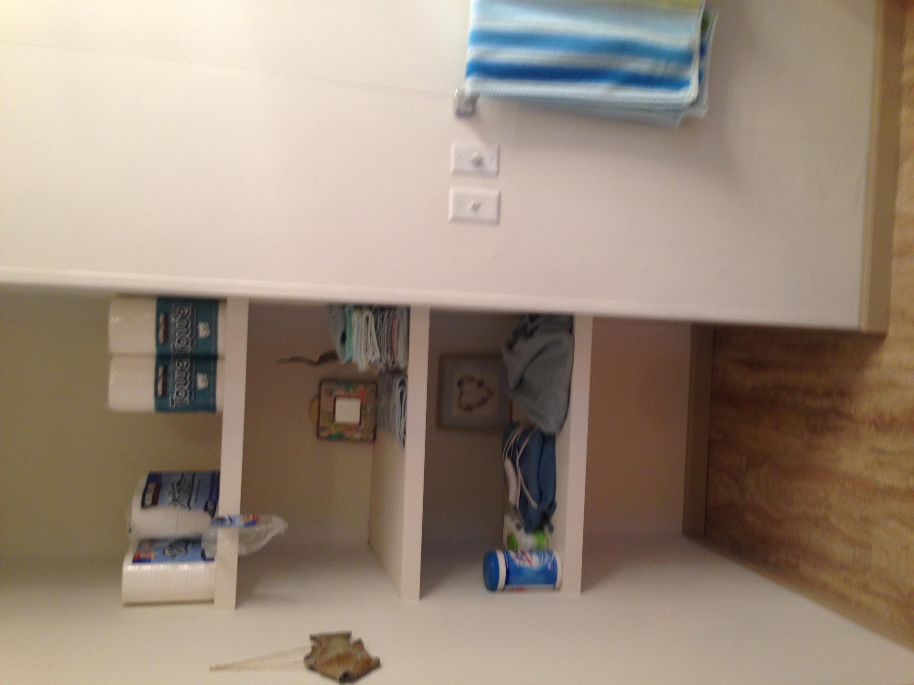204 3rd Street Garibaldi, OR 97118 - Photo 7 of 18 Bath shelves