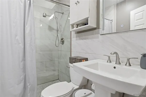 $349,900 | 107 Wabash Avenue, Tonawanda, NY 14217