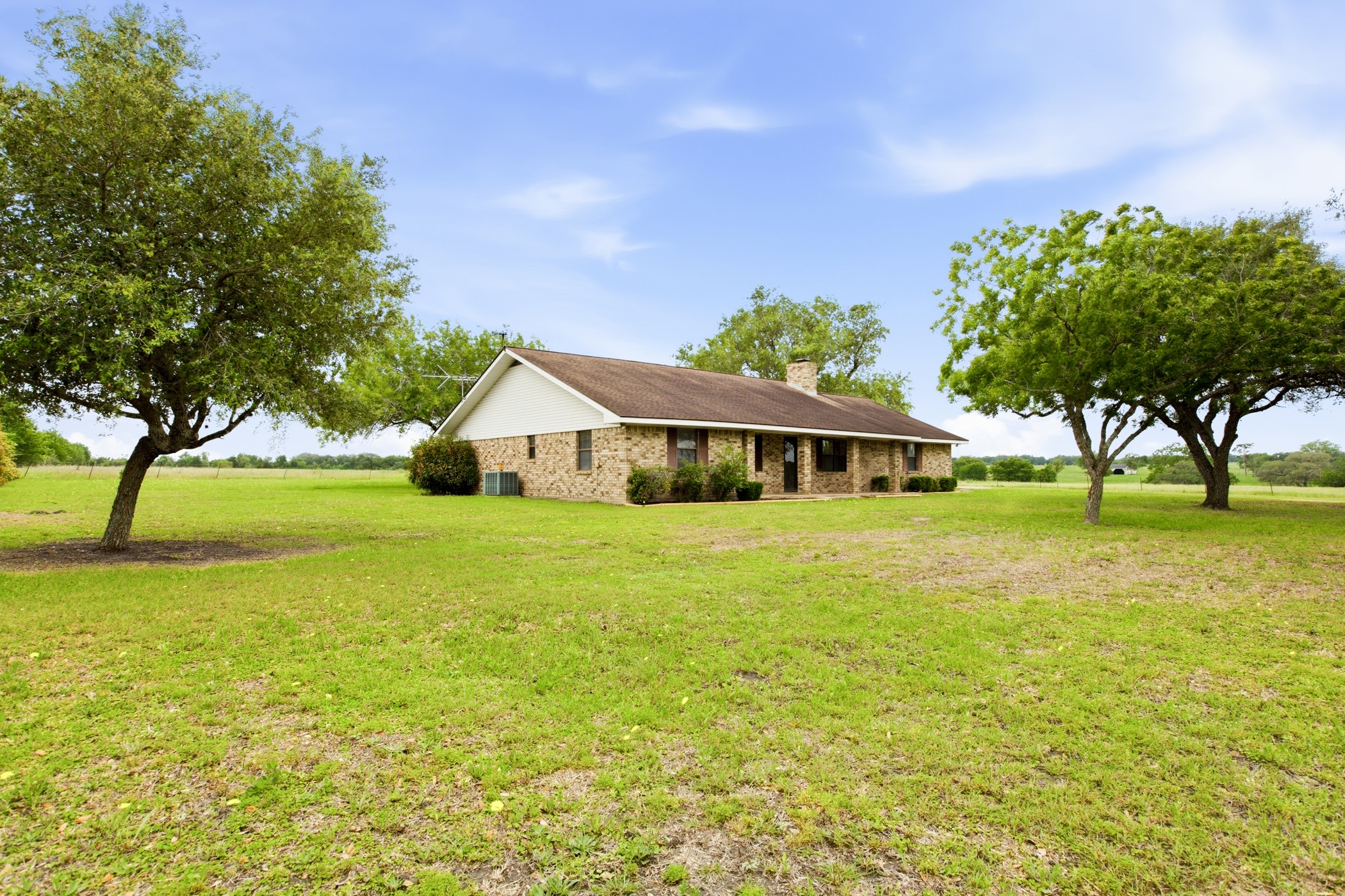 1150 Cr 209 Road Weimar, TX 78962 - Photo 3 of 29