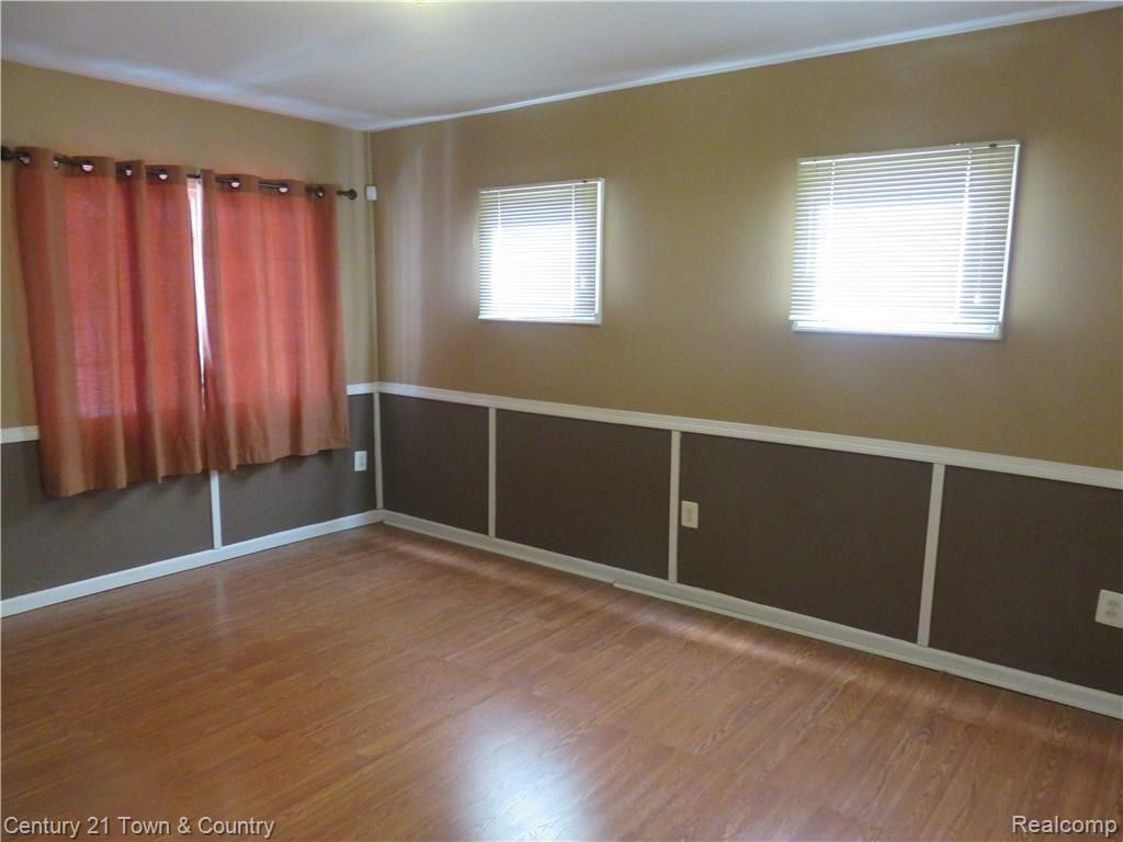 1859 Martin Road Ferndale, MI 48220 - Photo 5 of 8 IMG_2481.JPG