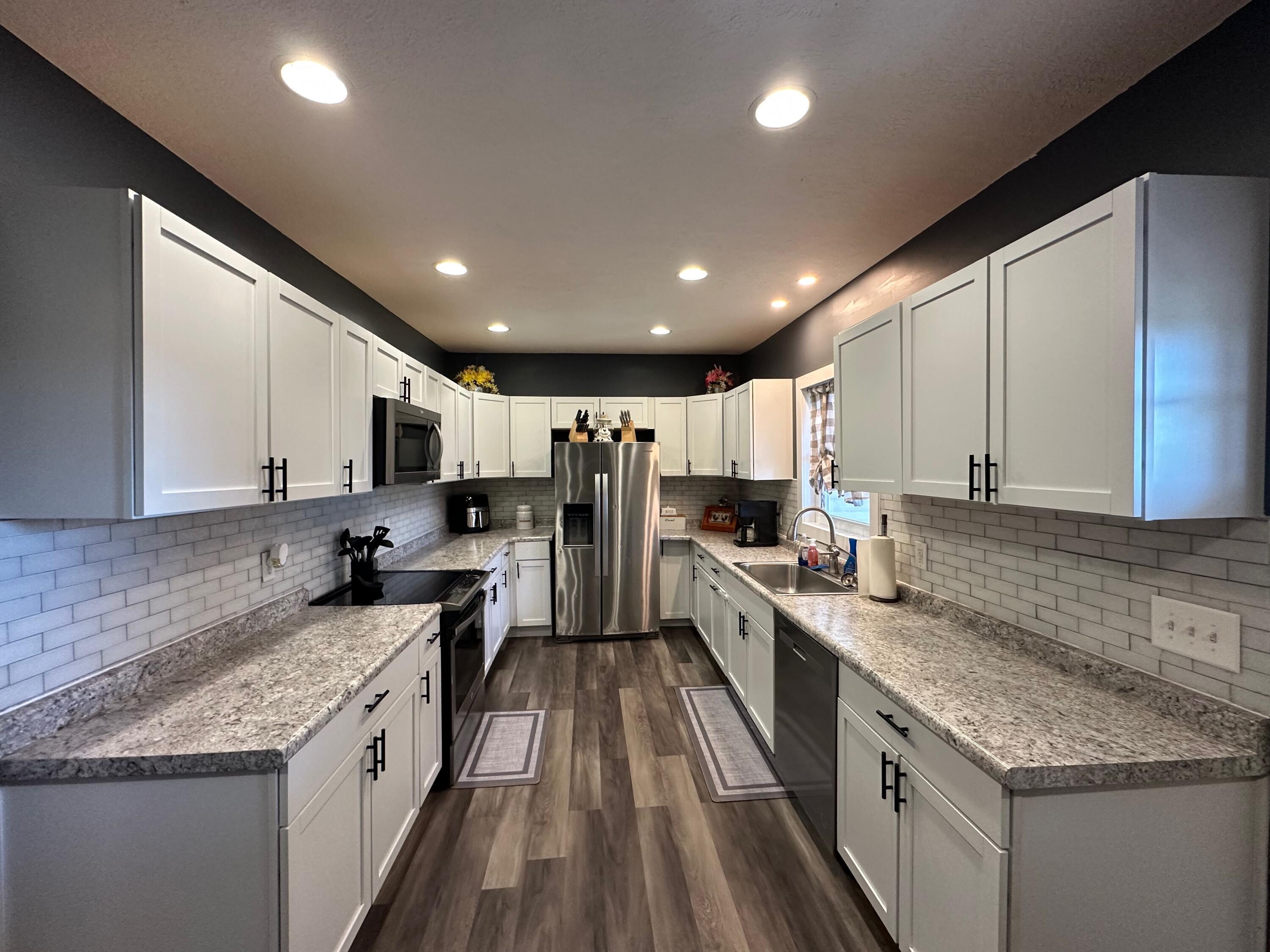 10367 Quaker Road Fredericktown, OH 43019 - Photo 7 of 34 Kitchen