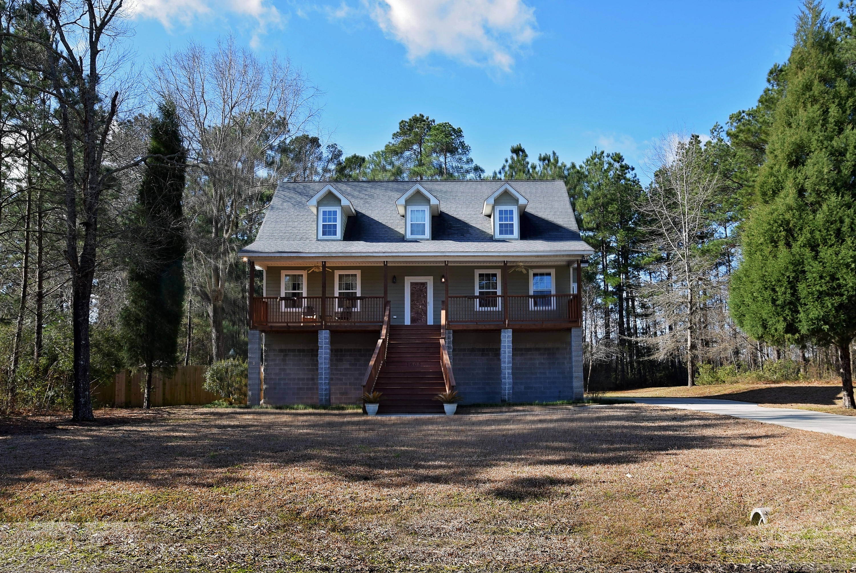 1605 Churchill Road Moncks Corner, SC 29461 - Photo 2 of 43 DSC_0914.jpg