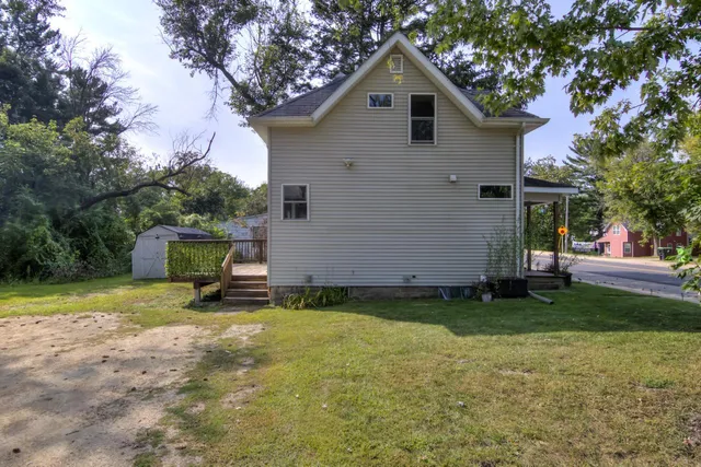 $190,000 | 25997 Mondovi Street East, Eleva, WI 54738