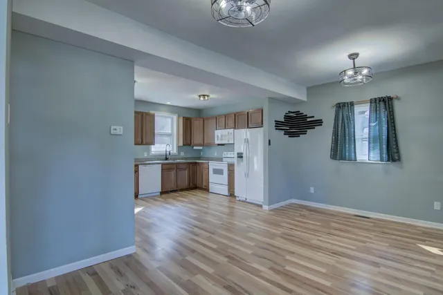 $190,000 | 25997 Mondovi Street East, Eleva, WI 54738