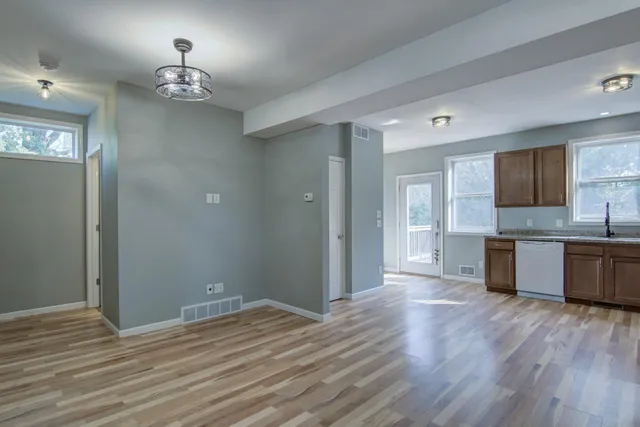 $190,000 | 25997 Mondovi Street East, Eleva, WI 54738