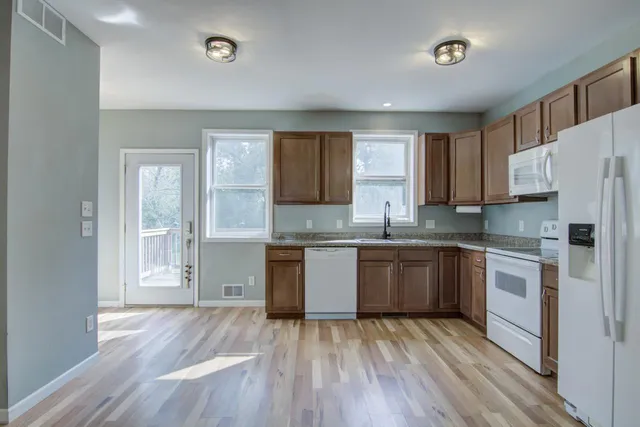 $190,000 | 25997 Mondovi Street East, Eleva, WI 54738