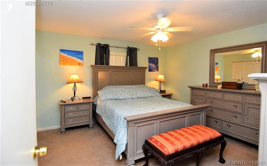 4214 Southeast Robert Loop Road Stuart, FL 34997 - Photo 8 of 19 Gallery Image 8