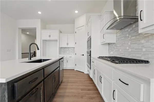 $469,590 | 1710 Northwest 105th Street, Kansas City, MO 64155