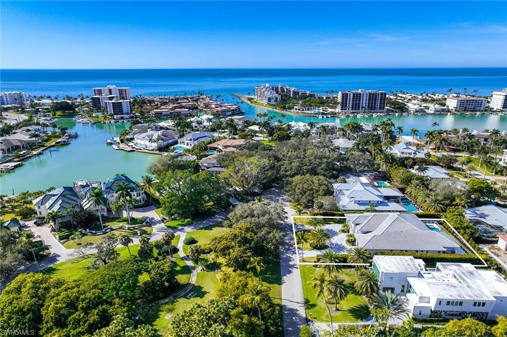 375 Bow Line Drive Naples, FL 34103 - Photo 2 of 50