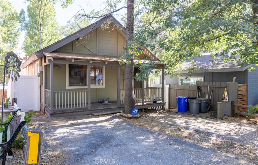 32905 Chipmunk Lane Running Springs, CA 92382 - Photo 3 of 20
