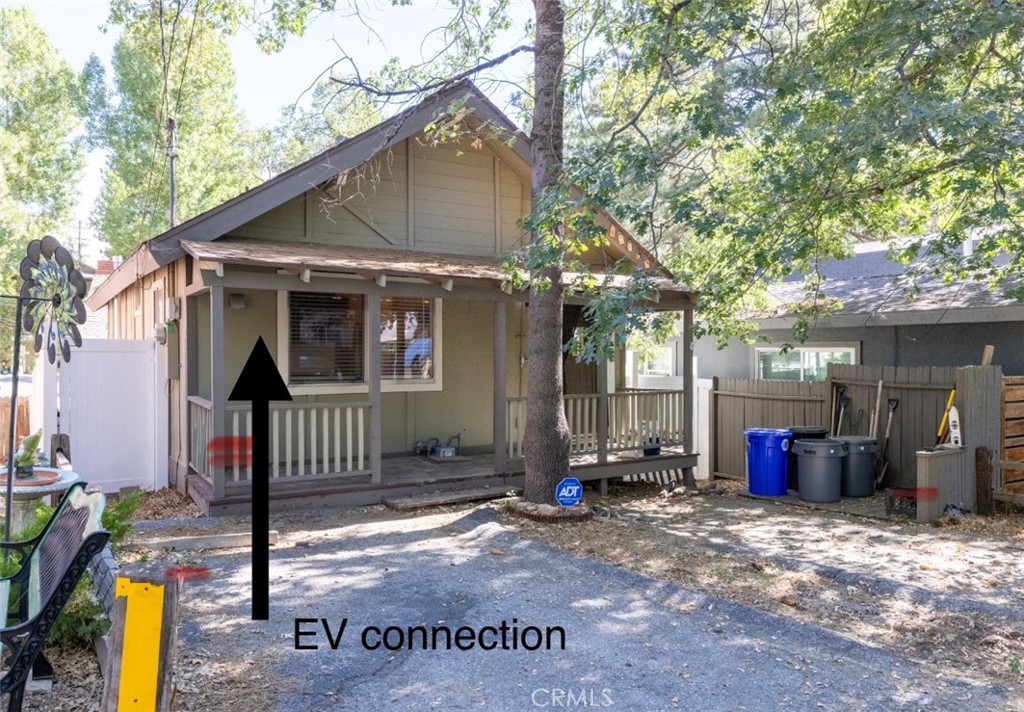 32905 Chipmunk Lane Running Springs, CA 92382 - Photo 4 of 20 EV CHARGER